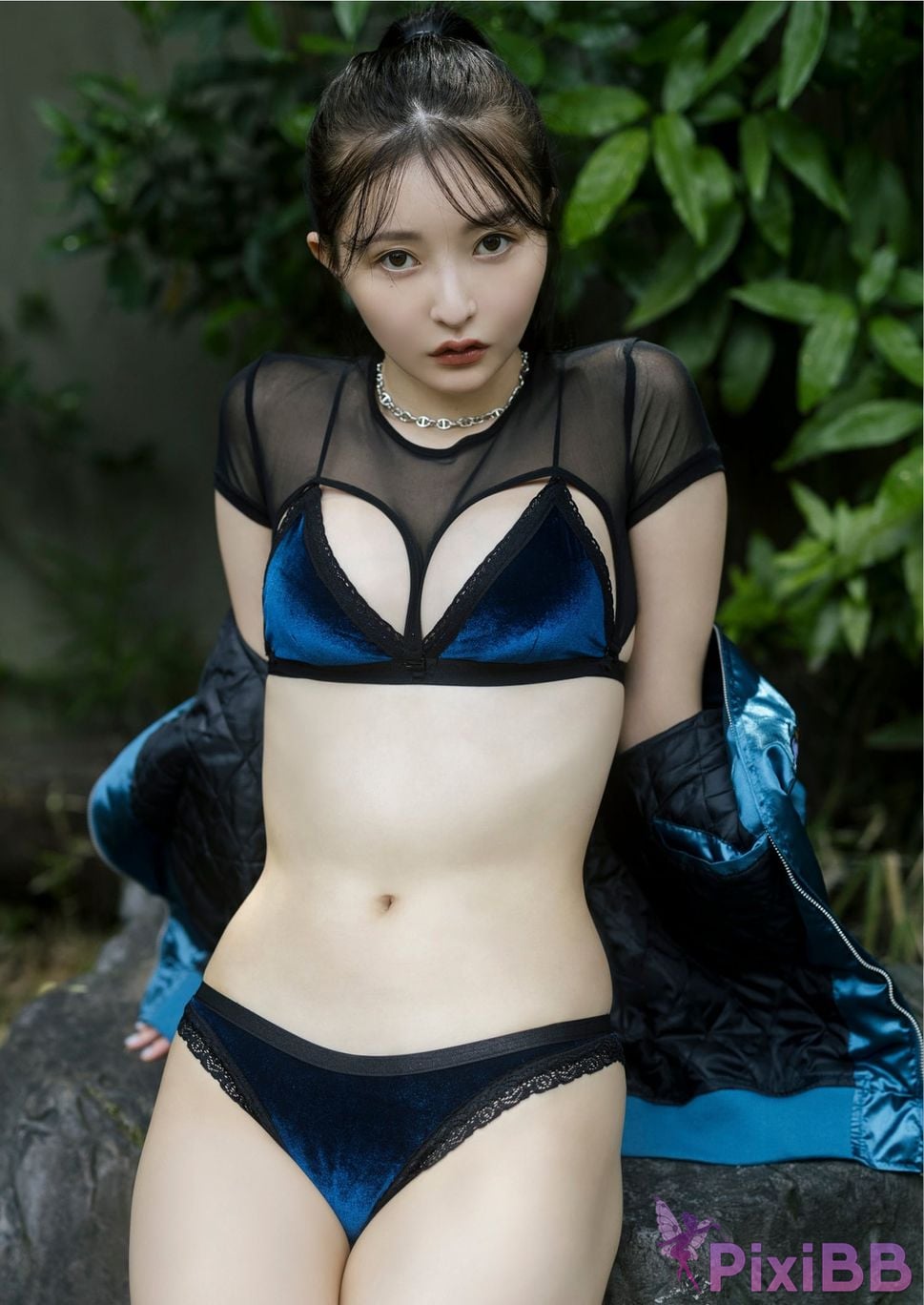 Japanese Idol Moka Hashimoto Moeka Digital only YJ PHOTO BOOK Tomoka SideA looks like hes flirting PixiBB (48)